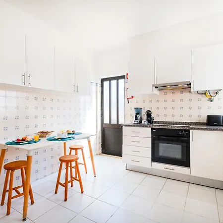 Maldives By Algarve Vacation Villa *